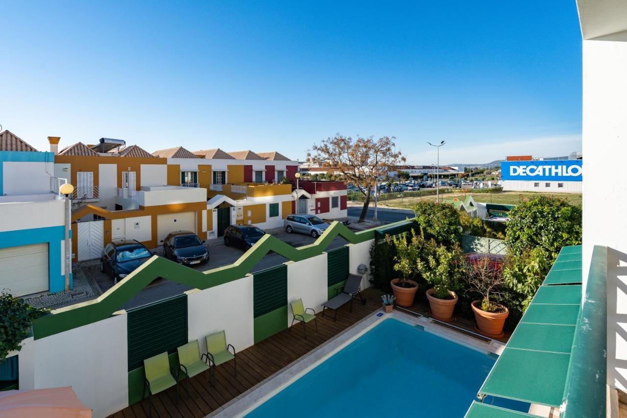 Holiday Villa In Elite Residential Area Of Faro Exterior photo