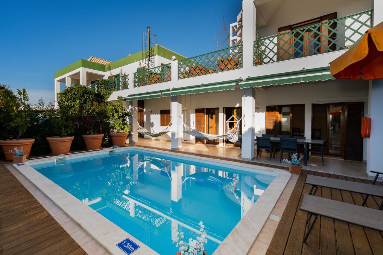 Holiday Villa In Elite Residential Area Of Faro Exterior photo